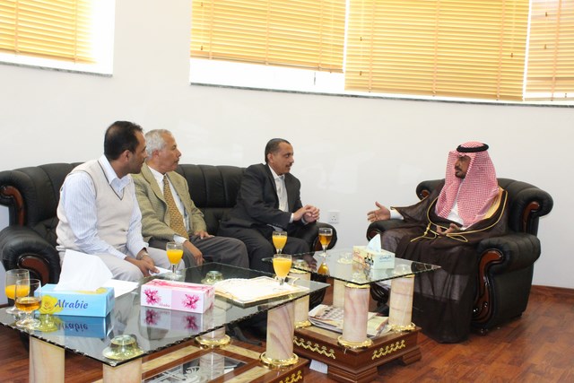الملحقية الثقافية السعودية بصنعاء: رئيس مجلس الأمناء ورئيس الجامعة ينظمون زيارة دبلوماسية