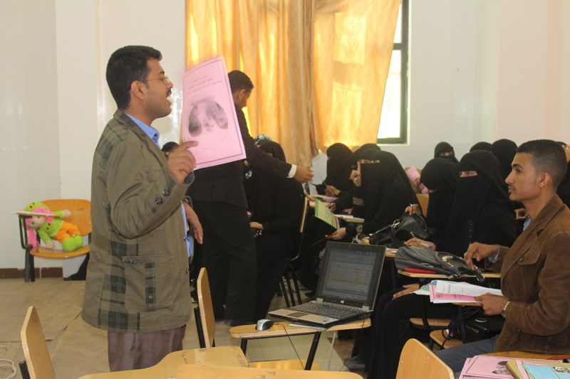 جامعة الناصر ترعى تدريب فرق التحصين ضد الحصبة وتشارك بالحملة