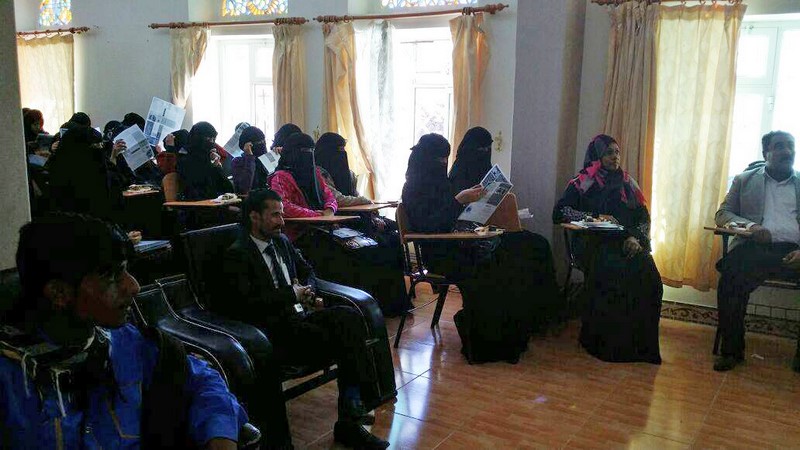 طلاب اللغات والإعلام ينظمون يوما مفتوحاً