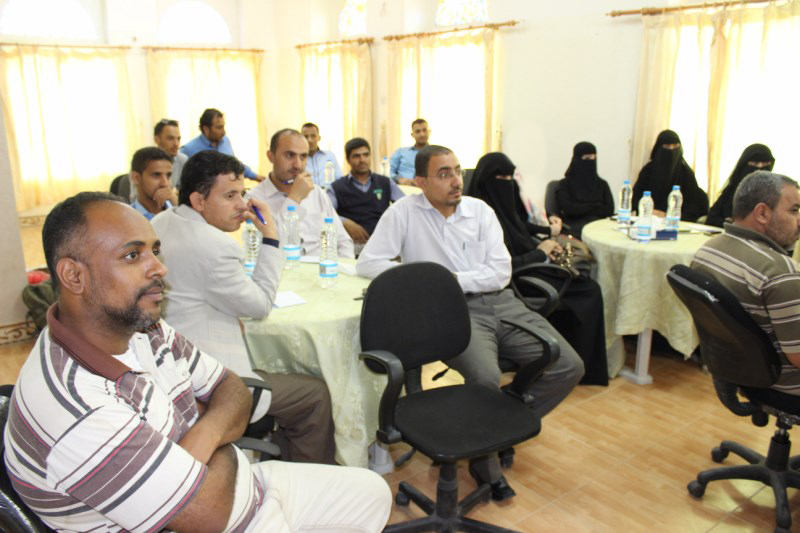 دورات تدريبية لطلاب وموظفي الجامعة بالتعاون مع منظمة سالكون للتربية والعلوم والمنح التعليمية
