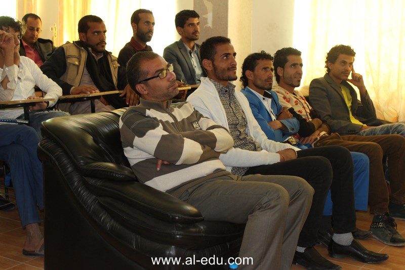 جامعة الناصر تنظم دورة تدريبية حول مهارات الإلقاء