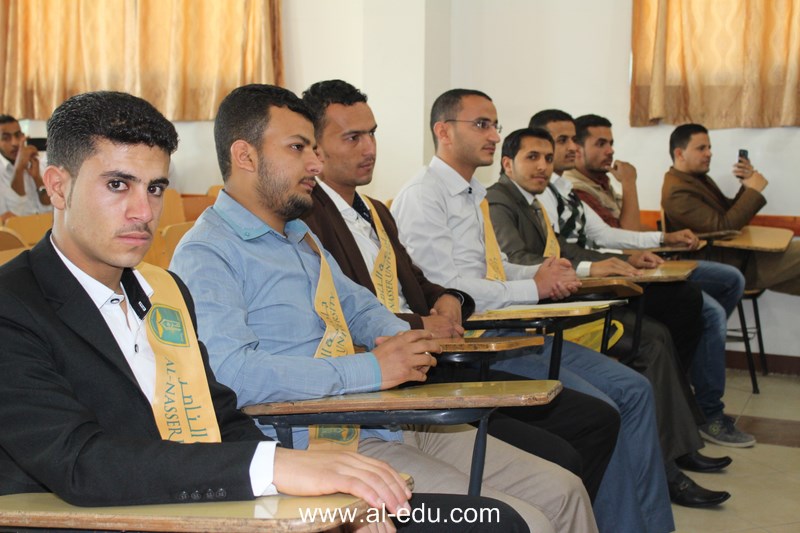 قسم الصيدلة ينظم حفلا لتكريم الأوائل واستقبال الطلاب المستجدين