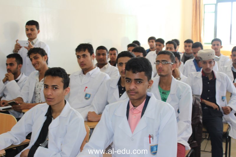 قسم الصيدلة ينظم حفلا لتكريم الأوائل واستقبال الطلاب المستجدين