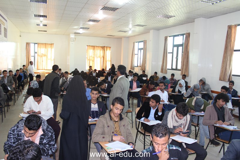 رئيس جامعة الناصر يتفقد سير امتحانات الفصل الاول في كلية العلوم الطبية