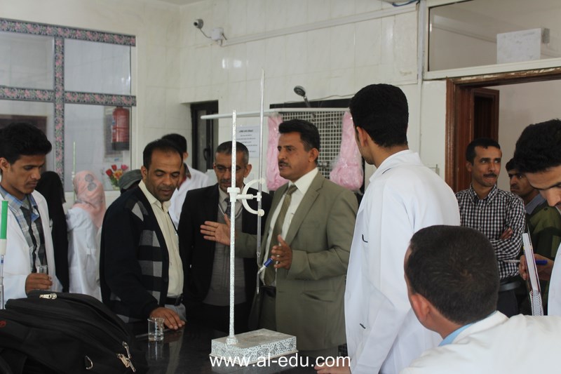 رئيس جامعة الناصر يتابع اعمال الفصل الدراسي الثاني للعام ٢٠١٦/٢٠١٧م