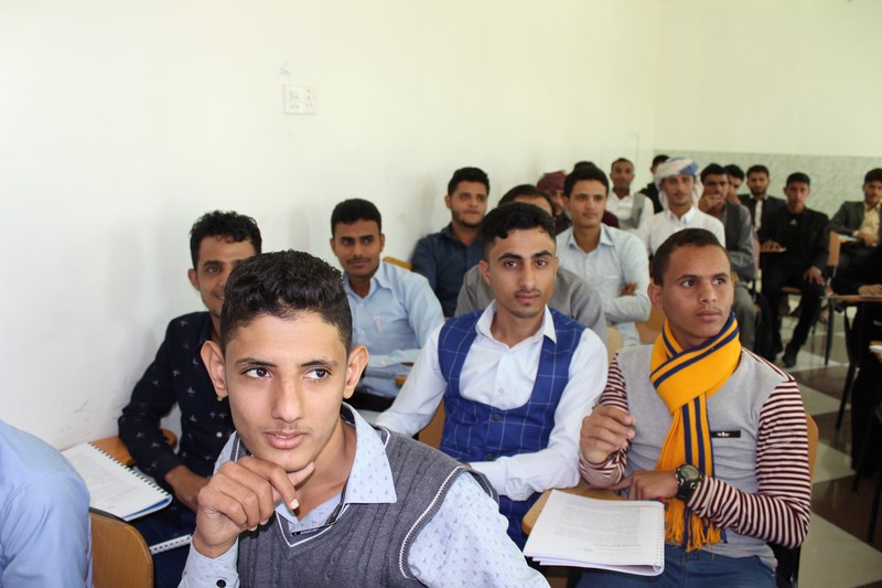 رئيس جامعة الناصر يتابع سير العملية التعليمية بكلية العلوم الطبية