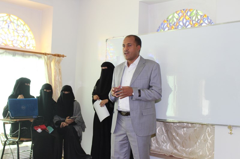 قسم اللغة الإنجليزية بجامعة الناصر يقيم حفلا لاستقبال الطلاب الجدد