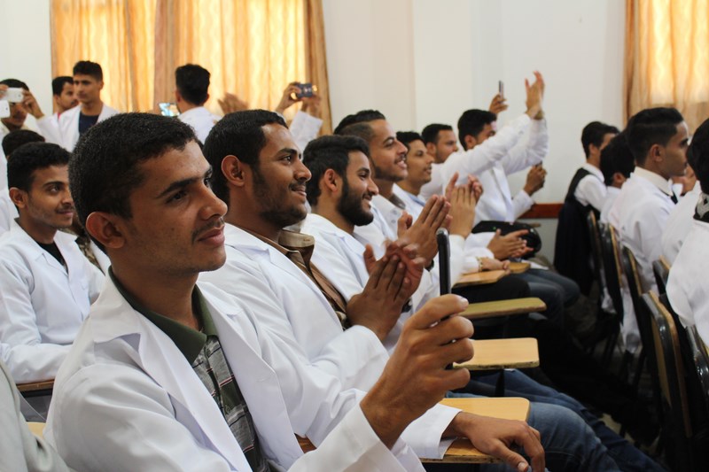 قسم الصيدلة بجامعة الناصر يقيم حفلا لتكريم الأوائل واستقبال الطلاب المستجدين