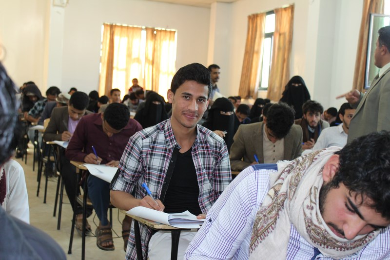 رئيس جامعة الناصر يزور مبنى كلية العلوم الطبية