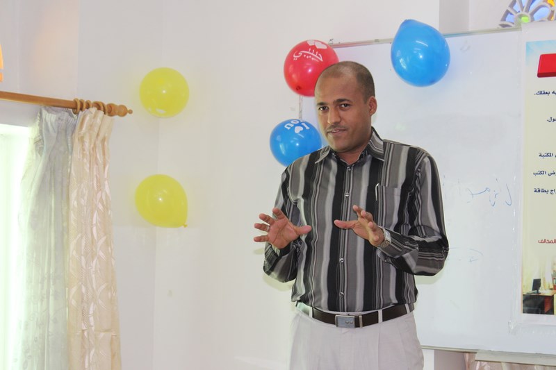 قسم اللغة الإنجليزية بجامعة الناصر يختتم دورة تدريبية في المهارات اللغوية