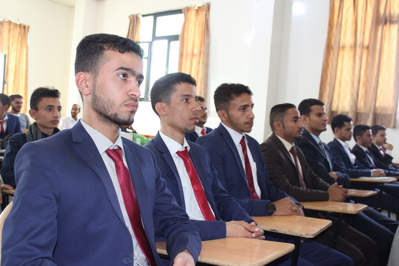 تدشين الأسبوع العلمي السادس لمناقشة أبحاث التخرج بكلية العلوم الطبية