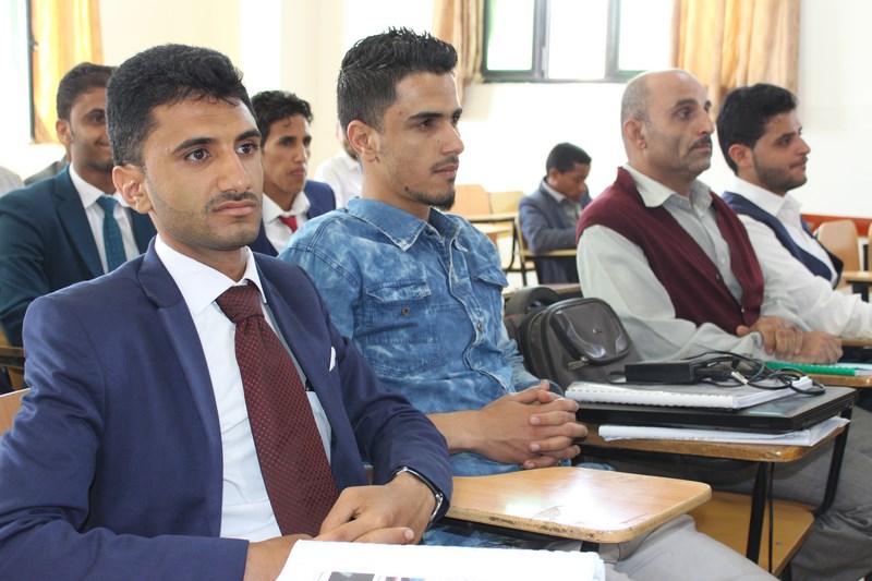 تدشين الأسبوع العلمي السادس لمناقشة أبحاث التخرج بكلية العلوم الطبية