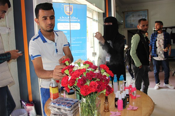 جامعة الناصر تقيم فعالية توعوية خيرية حول مرض الثلاسيميا والدم الوراثي