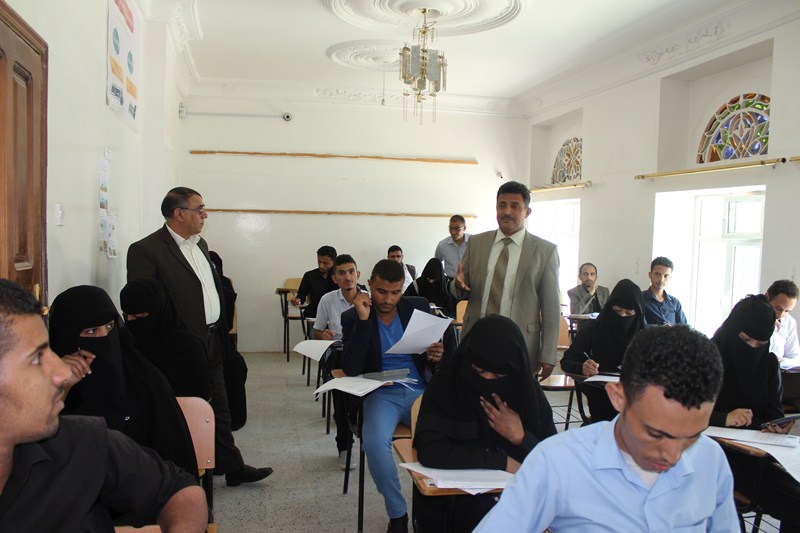 امتحانات كليتي العلوم الإدارية والإنسانية جامعة الناصر 2018-2019