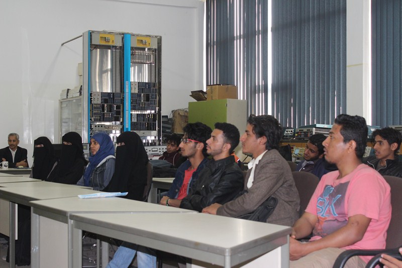 قسم تقنية المعلومات بجامعة الناصر ينظم زيارة علمية إلى المعهد العام للاتصالات