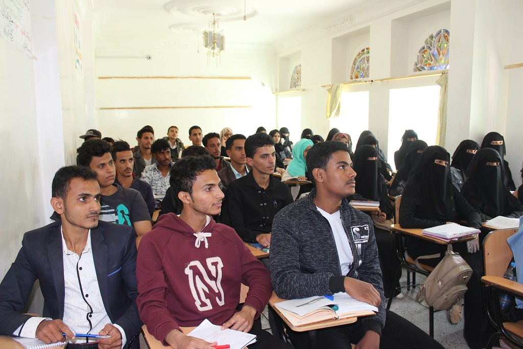رئيس جامعة الناصر يتفقد سير العملية التعليمية بكليات العلوم الإدارية والإنسانية