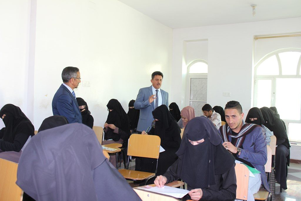 رئيس جامعة الناصر يتفقد امتحانات كليتي الهندسة والعلوم الإنسانية
