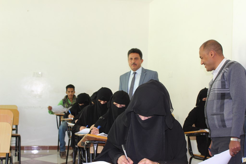 رئيس جامعة الناصر يتفقد امتحانات كليتي الهندسة والعلوم الإنسانية