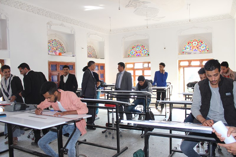 رئيس جامعة الناصر يتفقد سير العملية التعليمية بكلية الهندسة وعلوم الحاسوب