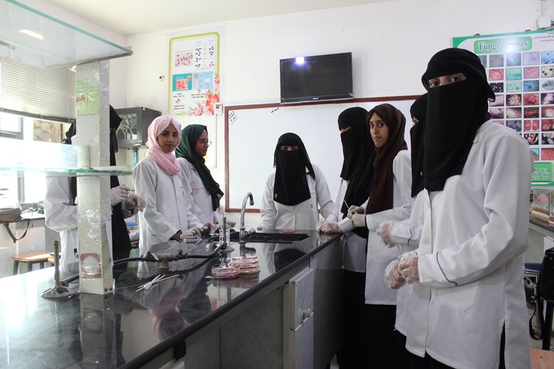 رئيس جامعة الناصر يتابع سير أعمال الفصل الثاني بكلية العلوم الطبية لعام 2020-2021