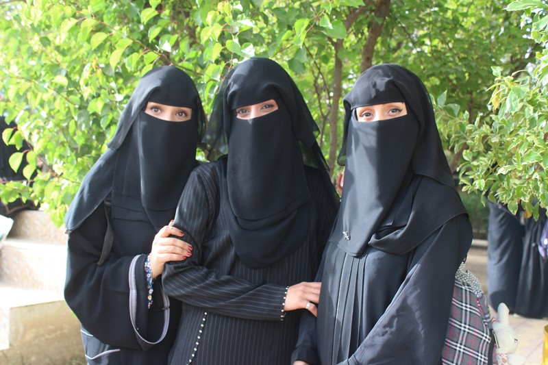 إدارة شؤون الطلاب بجامعة الناصر تقيم رحلة ترفيهية لطالبات الكليات التطبيقية والإنسانية