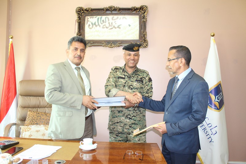 رئيس جامعة الناصر يكرم الموظفين الأكثر التزاماً للفترة من فبراير إلى مايو 2021