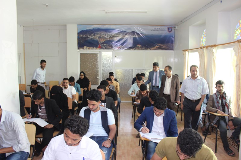 رئيس جامعة الناصر يتابع سير امتحانات نهاية الفصل الثاني للعام 2020-2021م لكلية العلوم الطبية