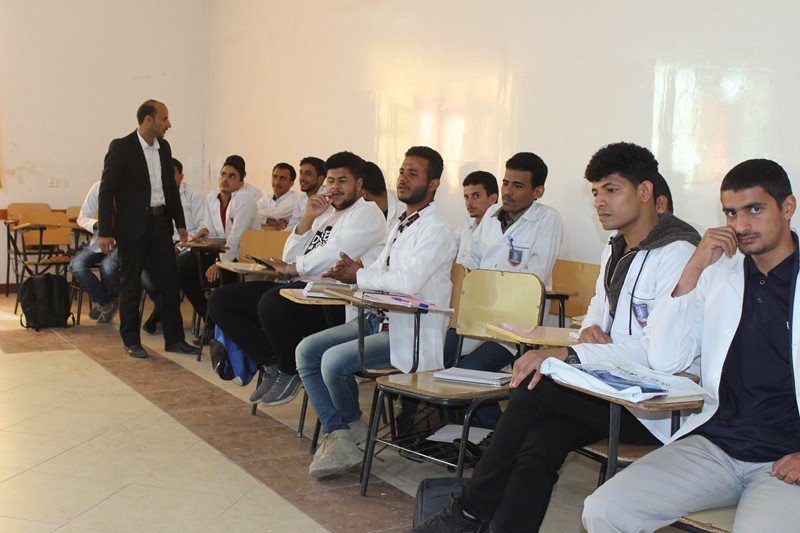 قسم المختبرات الطبية بجامعة الناصر ينظم دورة تدريبية في الإسعافات الأولية