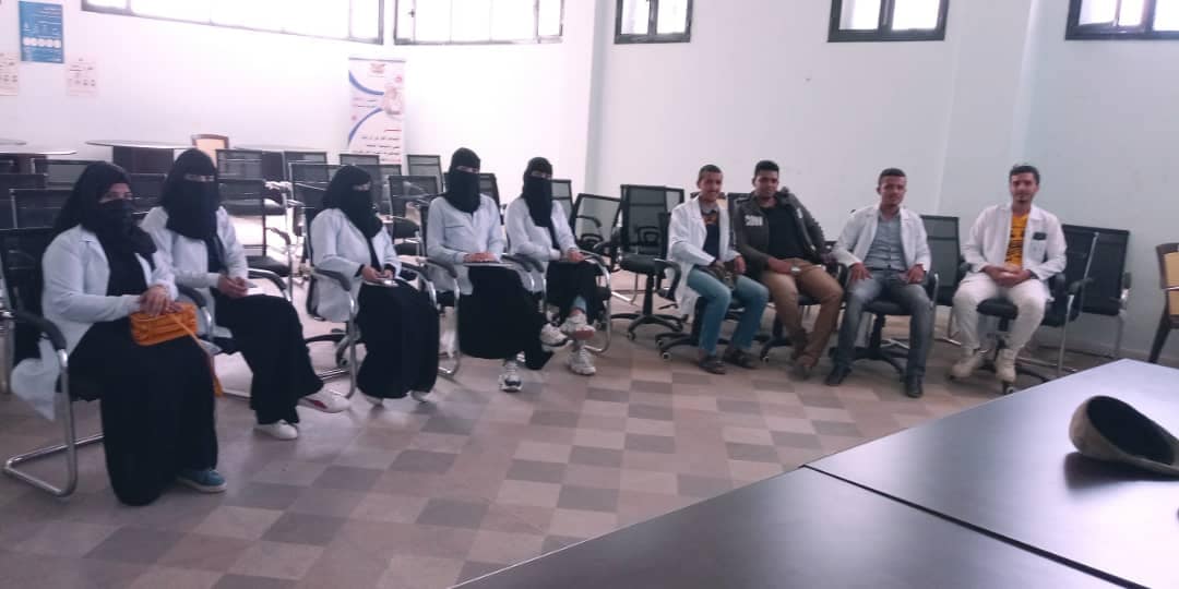 قسما صحة المجتمع والتمريض بجامعة الناصر ينفذان تدريبا ميدانيا لبرامج وزارة الصحة 