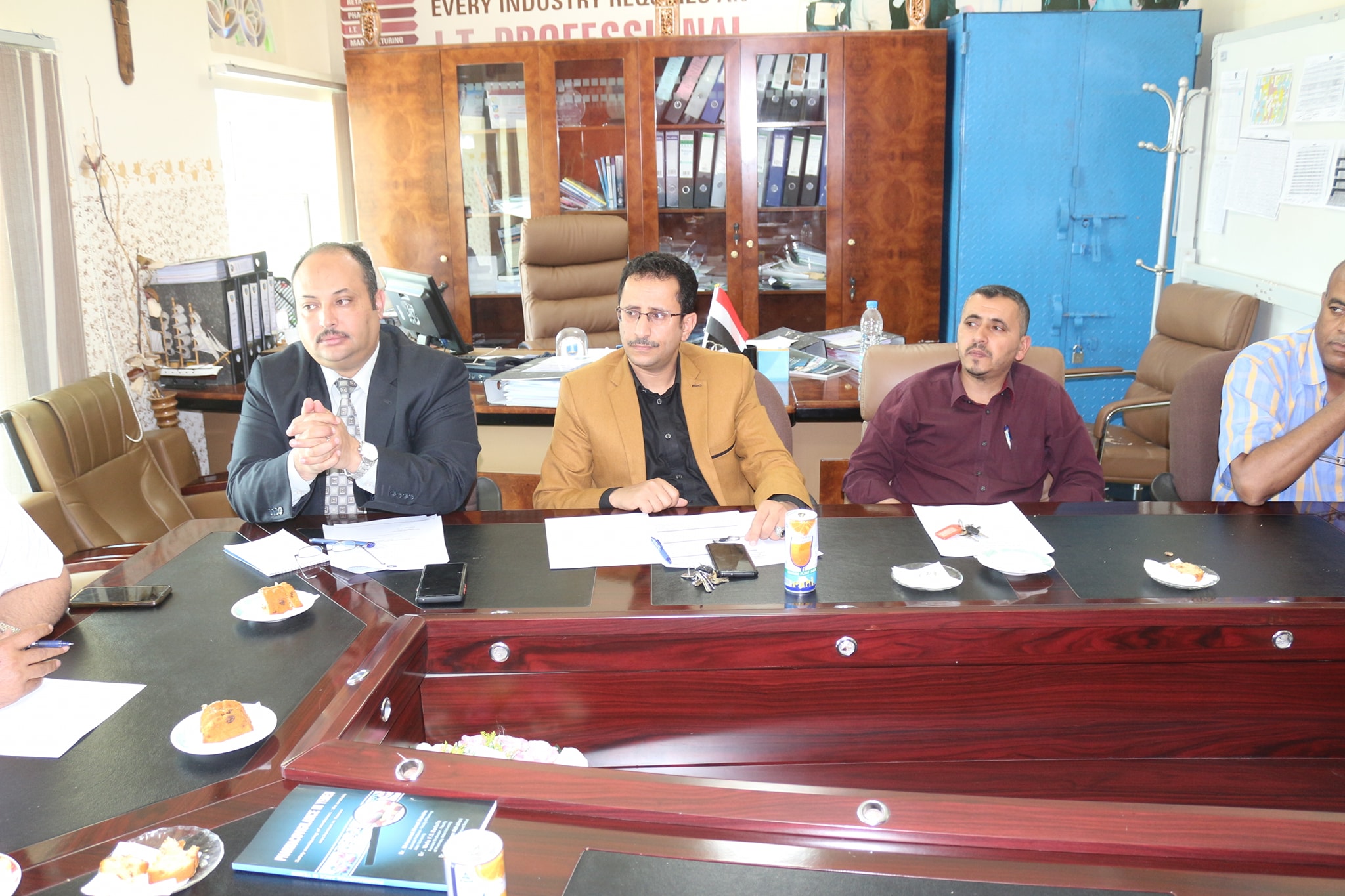 رئيس جامعة الناصر يعقد اجتماعاً لمناقشة إجراءات القبول والتسجيل للعام الجامعي 2022-2023م