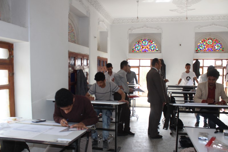رئيس جامعة الناصر يتابع سير امتحانات نهاية الفصل الثاني للعام الجامعي 2021-2022م بكلية الهندسة وعلوم الحاسوب