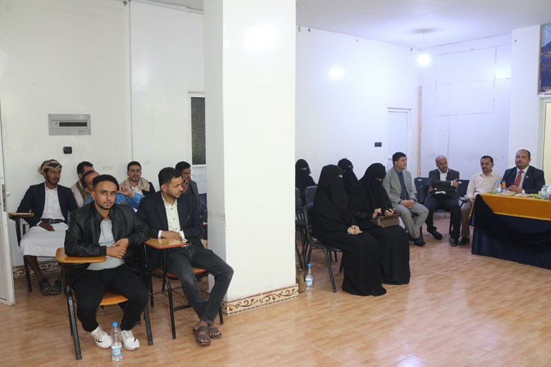 اختتام الأسبوع العلمي الثامن لأبحاث التخرج بكلية العلوم الادارية | جامعة الناصر