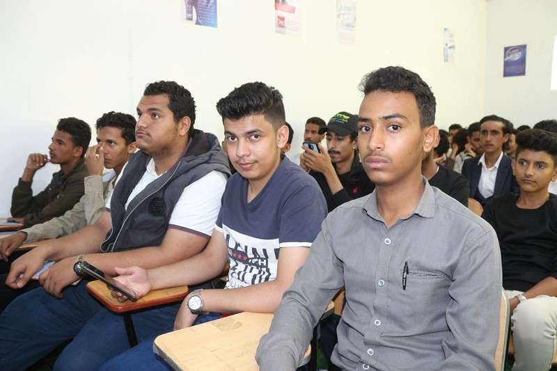 جامعة الناصر تقيم دورة تدريبية بعنوان "وظائف المستقبل ومتطلباتها" لخريجي الثانوية العامة
