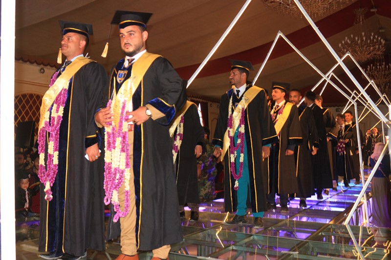 رئيس مجلس الوزراء يشارك جامعة الناصر في الاحتفال السنوي للطلبة الخريجين للعام الجامعي 1443هـ/ 2021-2022م