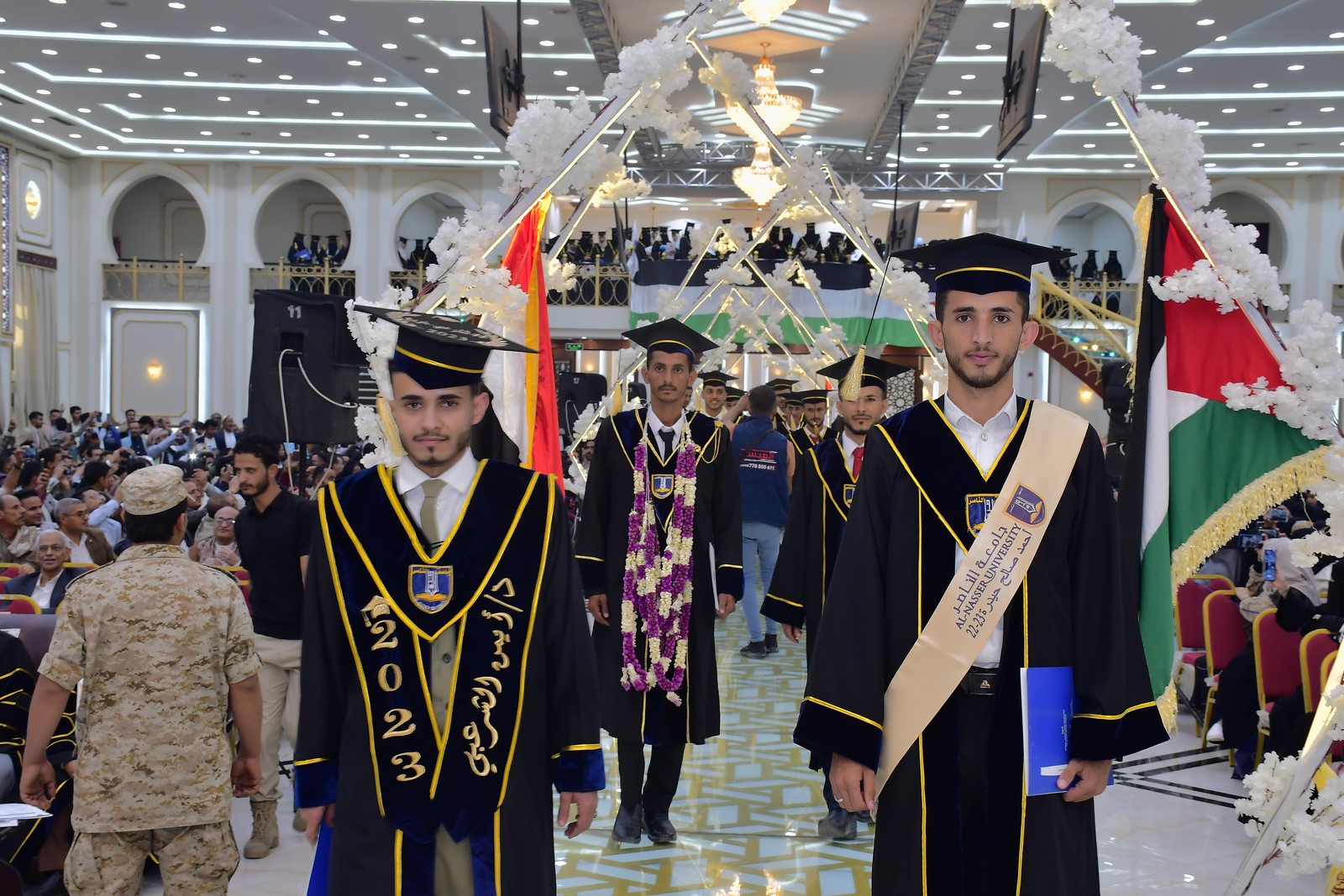 برعاية كريمة من دولة رئيس مجلس الوزراء أ.د عبدالعزيز بن حبتور 
