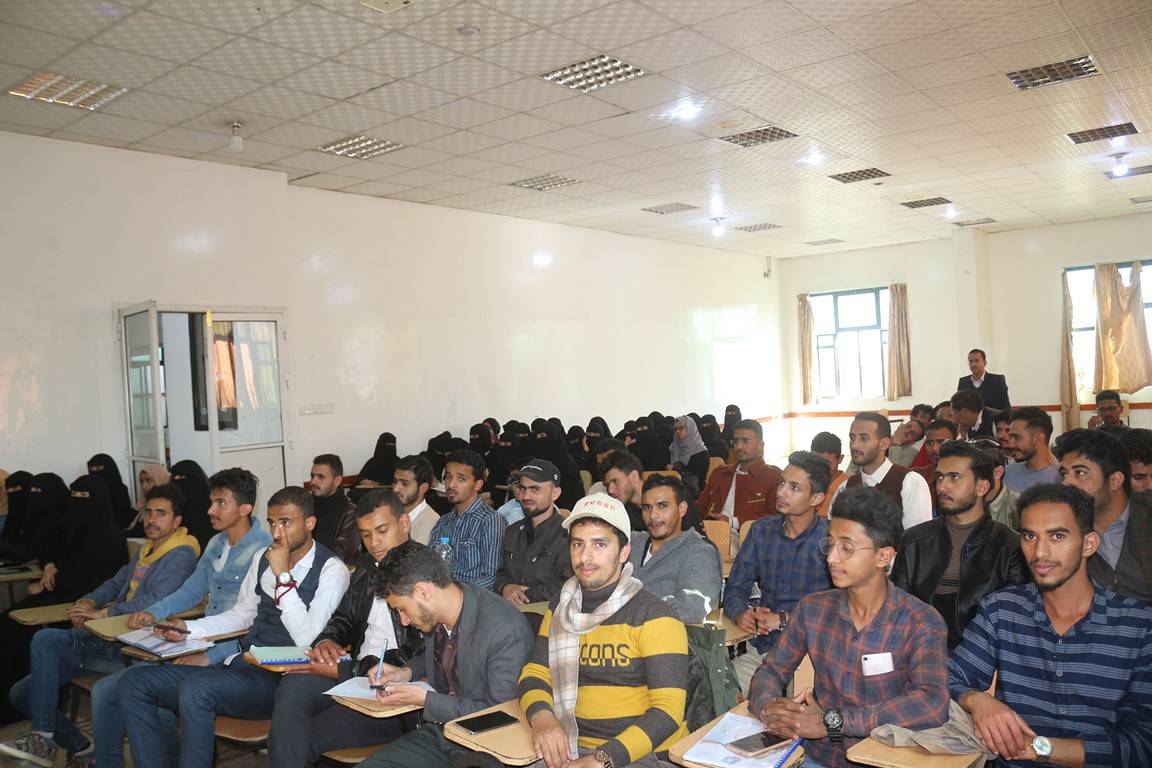كلية العلوم الطبية لقاء تعريفي لطلاب جامعة الناصر بالشراكة مع إنجاز اليمن