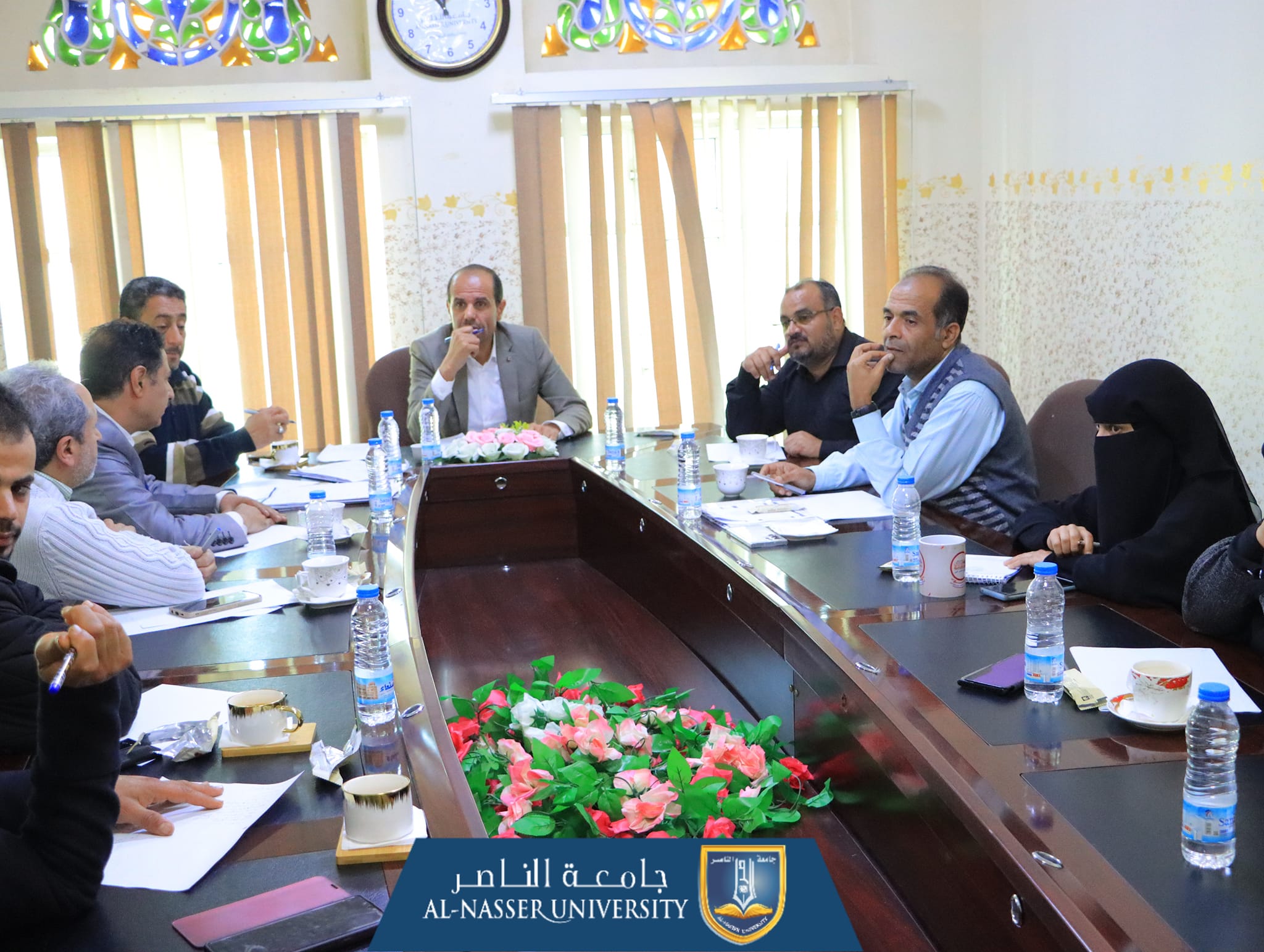 رئيس الجامعة يترأس اجتماع دوري لتقييم سير التدريب العملي بكلية العلوم الطبية