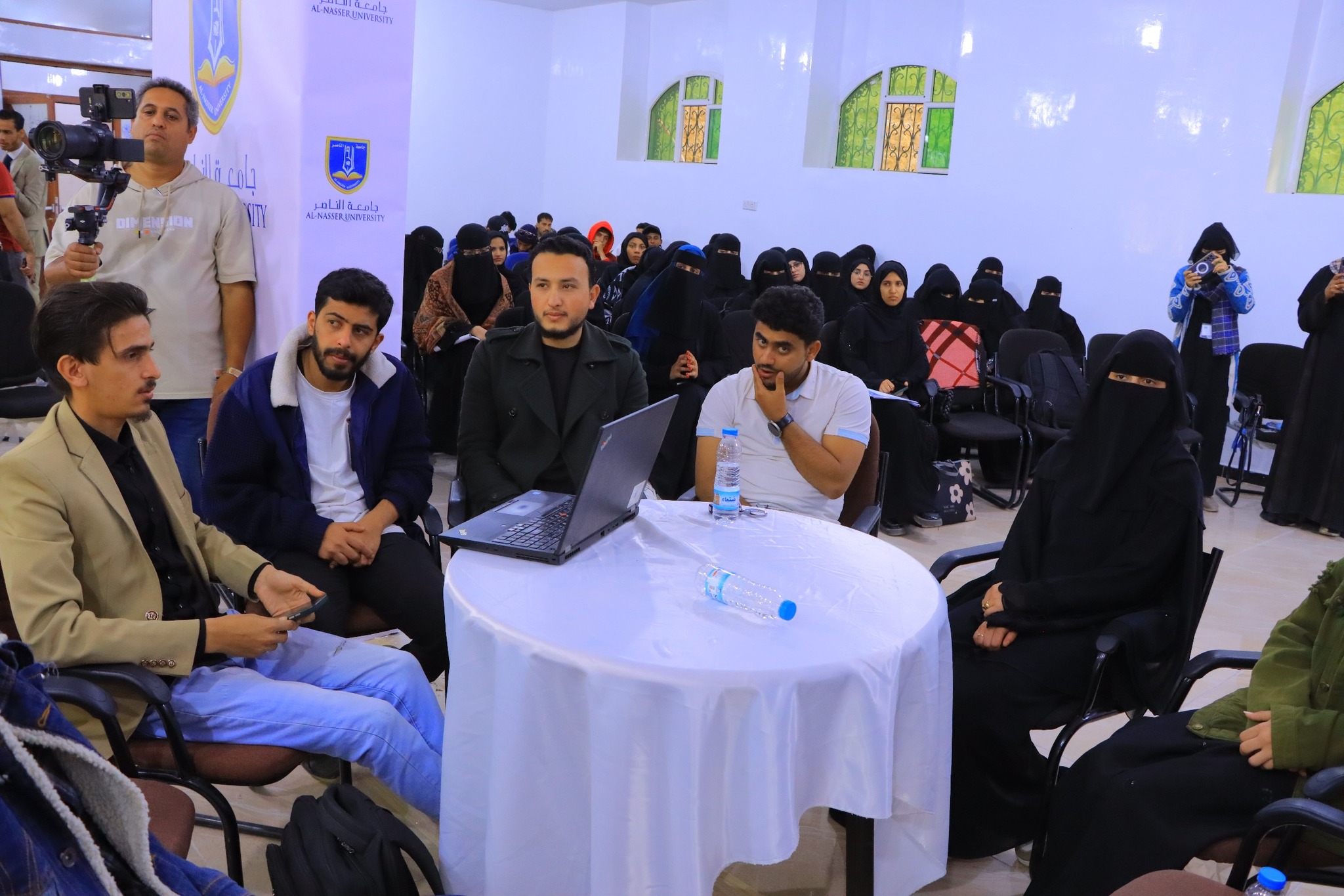 محكمة افتراضية للأدلة الرقمية تجمع الأمن السيبراني والتحري الجنائي الرقمي والشريعة والقانون