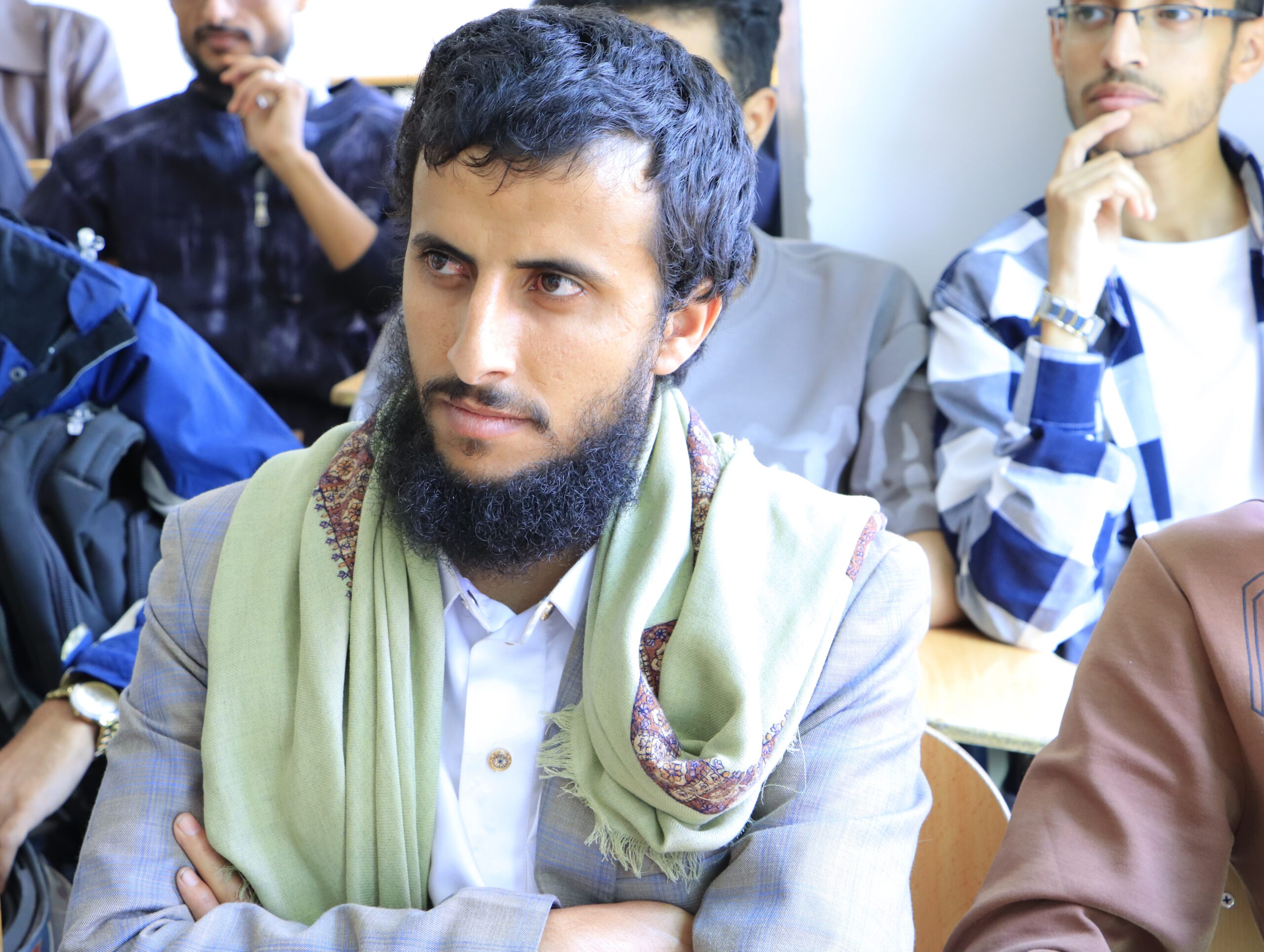 لقاء رئيس قسم تقنية المعلومات لمناقشة أبحاث التخرج بجامعة الناصر 2026