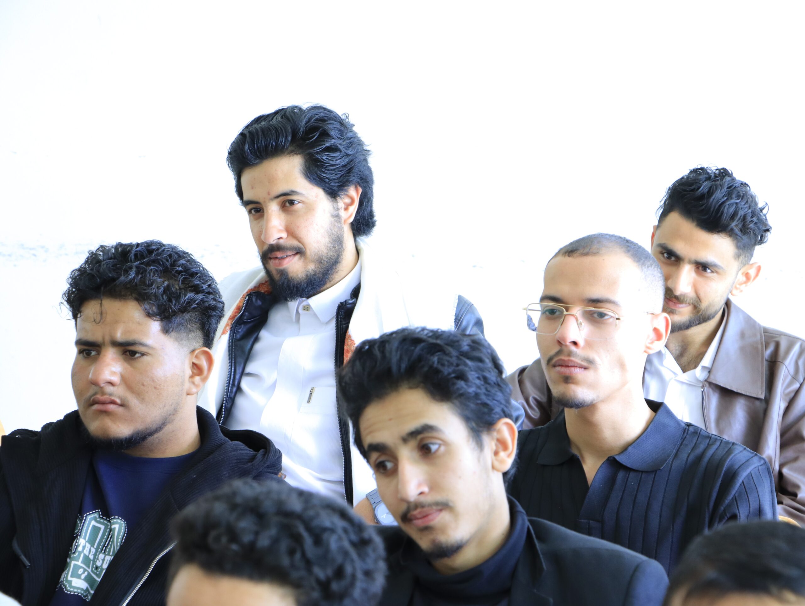 لقاء رئيس قسم تقنية المعلومات لمناقشة أبحاث التخرج بجامعة الناصر 2026