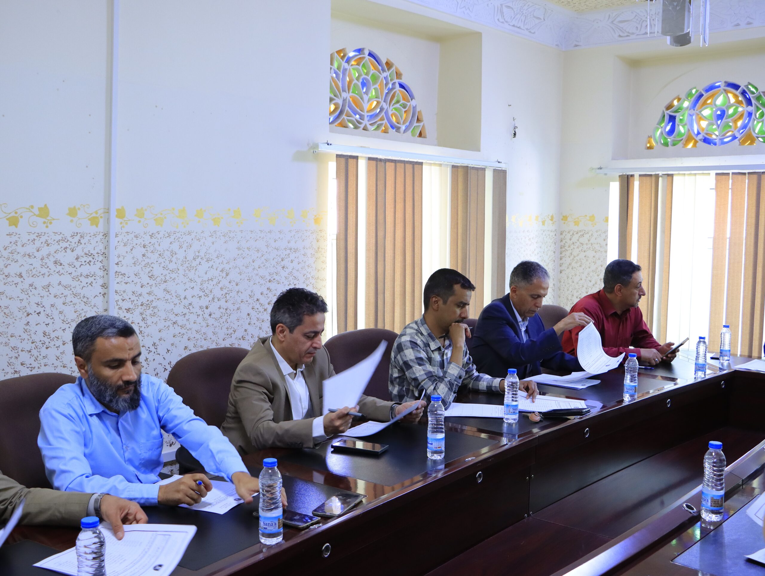 اجتماع مجلس جامعة الناصر لإقرار خطة القبول والمنح الدراسية 2026.