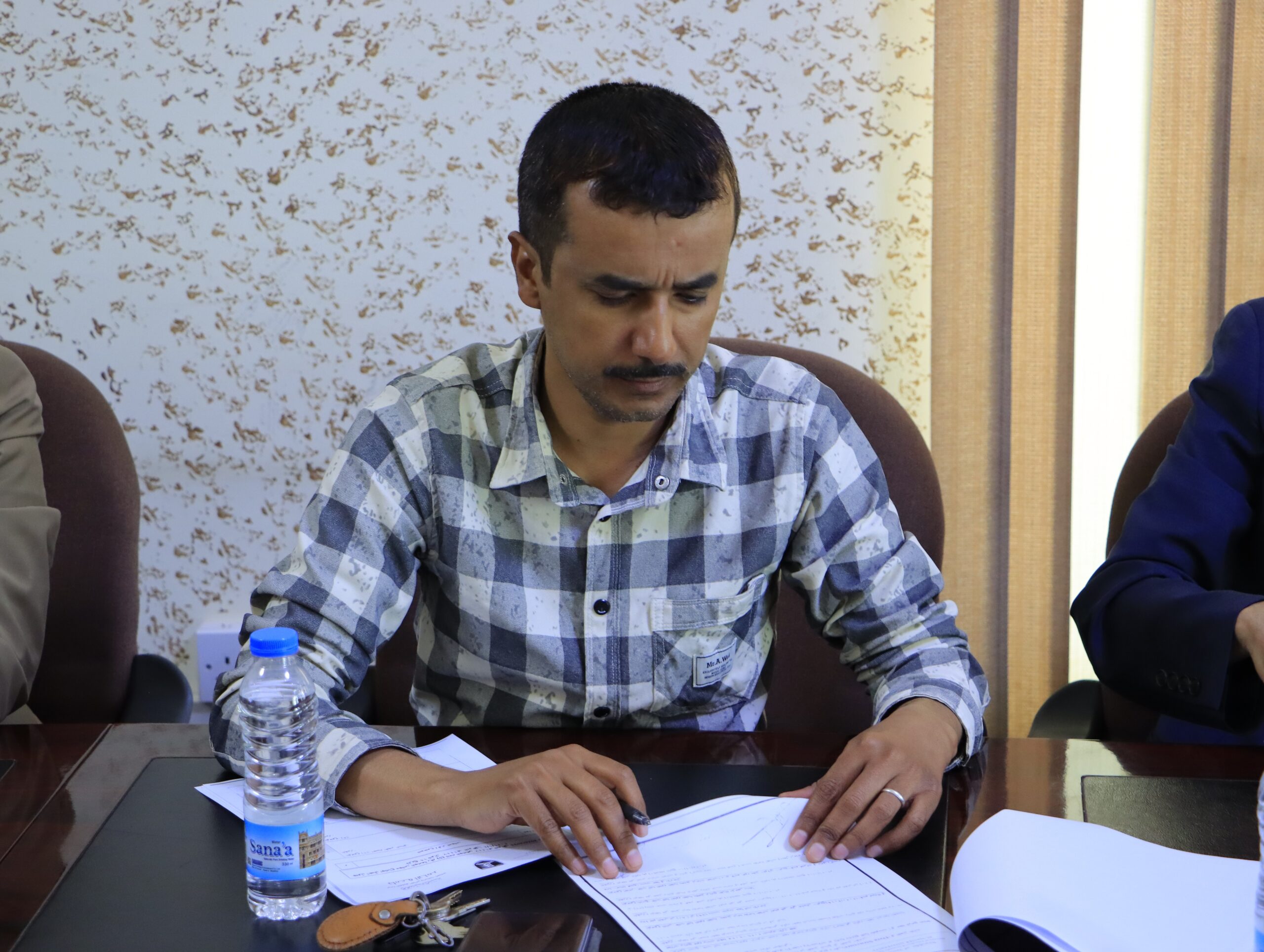 اجتماع مجلس جامعة الناصر لإقرار خطة القبول والمنح الدراسية 2026.