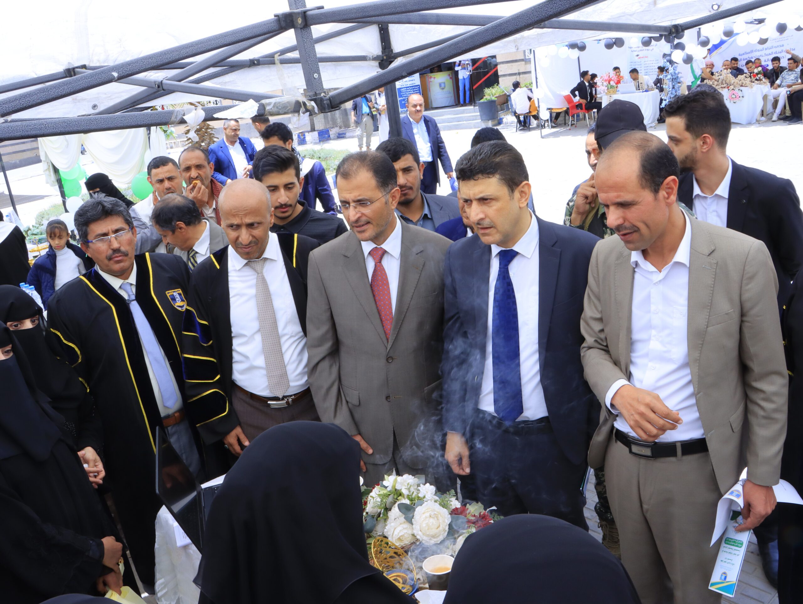 حفل تدشين الأسبوع العلمي الحادي عشر بجامعة الناصر في صنعاء بحضور الدكتور حاتم الدعيس نائب وزير التربية والدكتور ناصر الموفري رئيس الجامعة