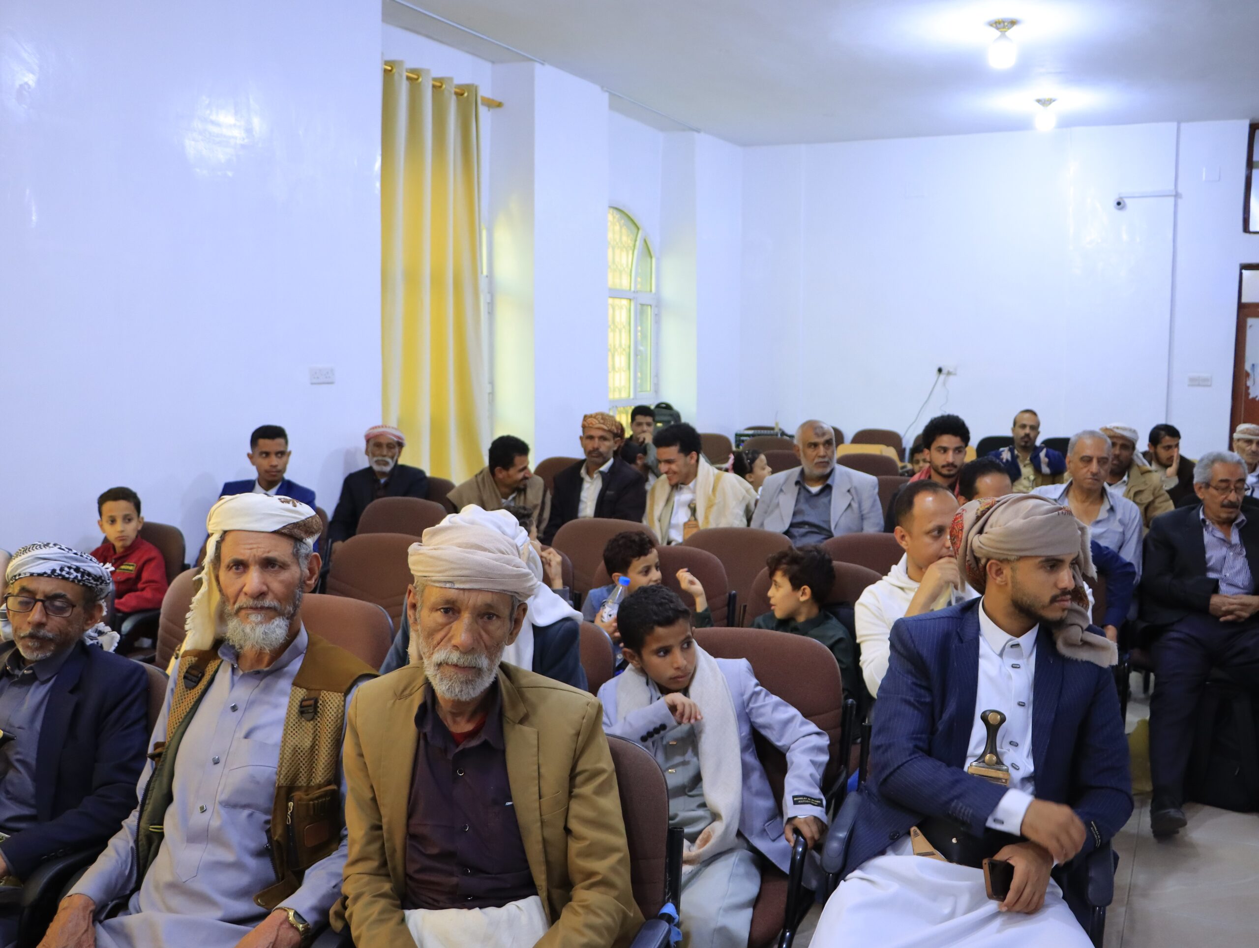 جلسة مناقشة أبحاث التخرج في جامعة الناصر بصنعاء 2026