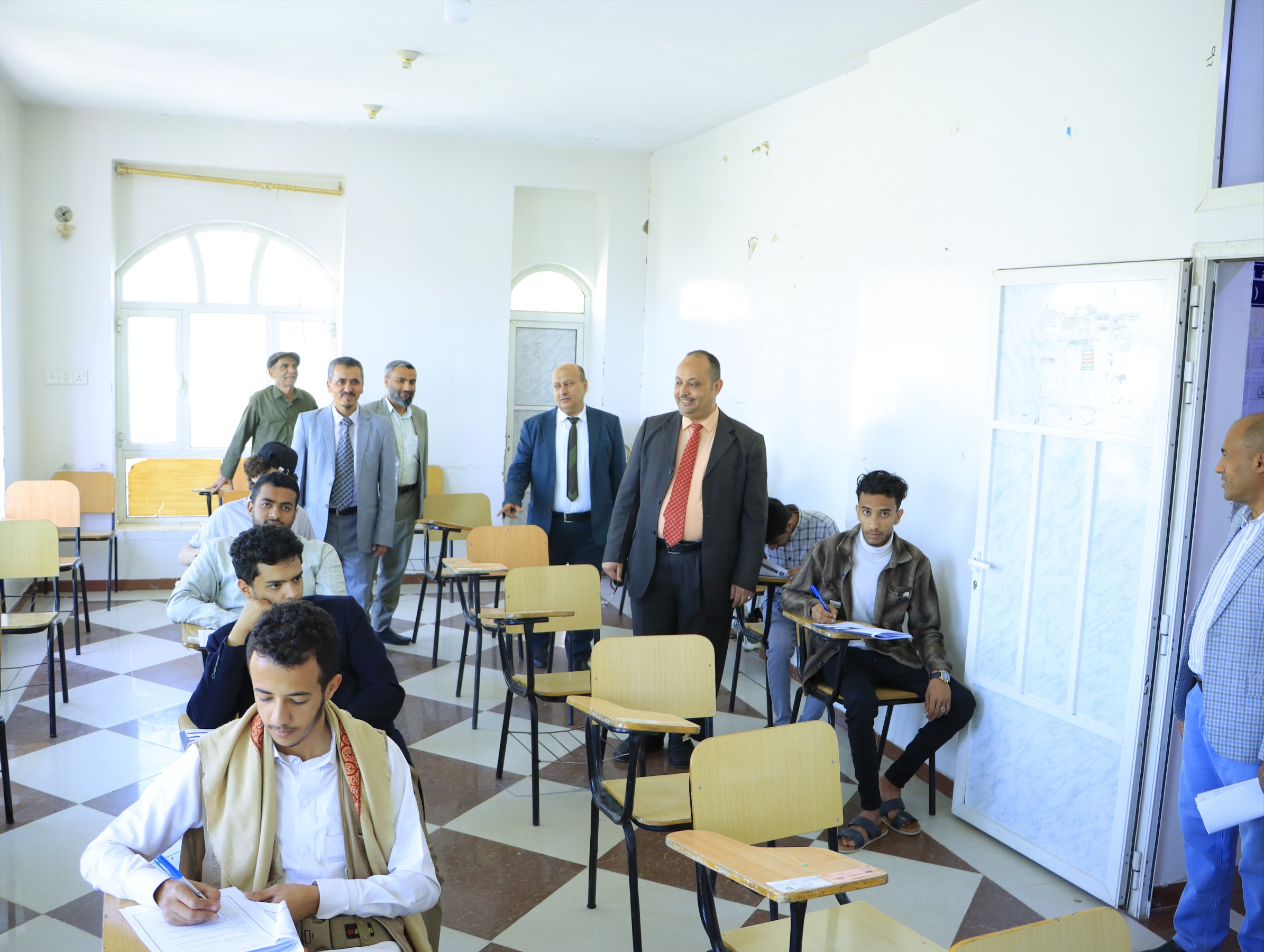 امتحانات الفصل الدراسي الثاني - طلبة المستوى الأول جامعة الناصر للعام الجامعي 2025 - 2026