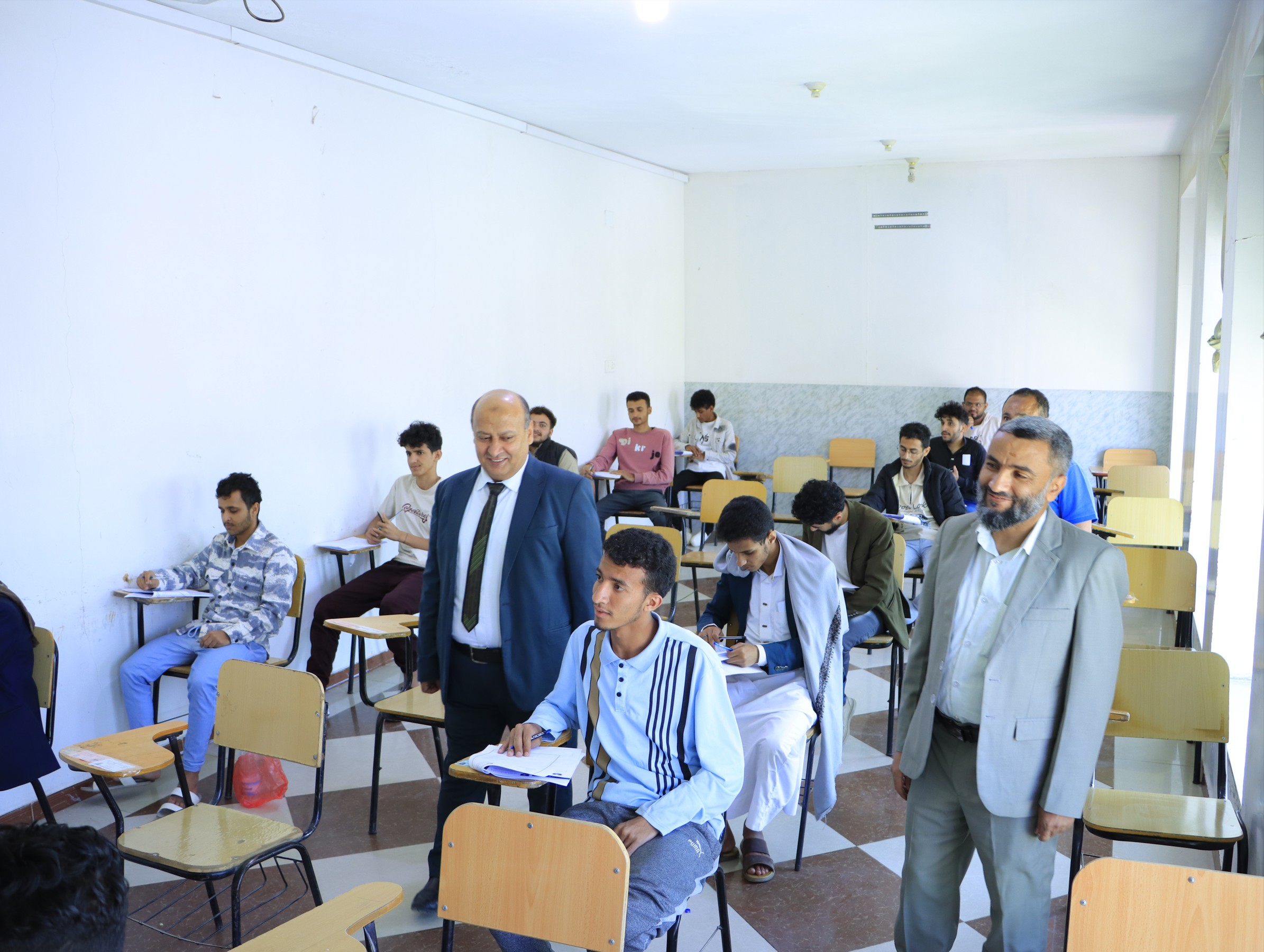 امتحانات الفصل الدراسي الثاني - طلبة المستوى الأول جامعة الناصر للعام الجامعي 2025 - 2026