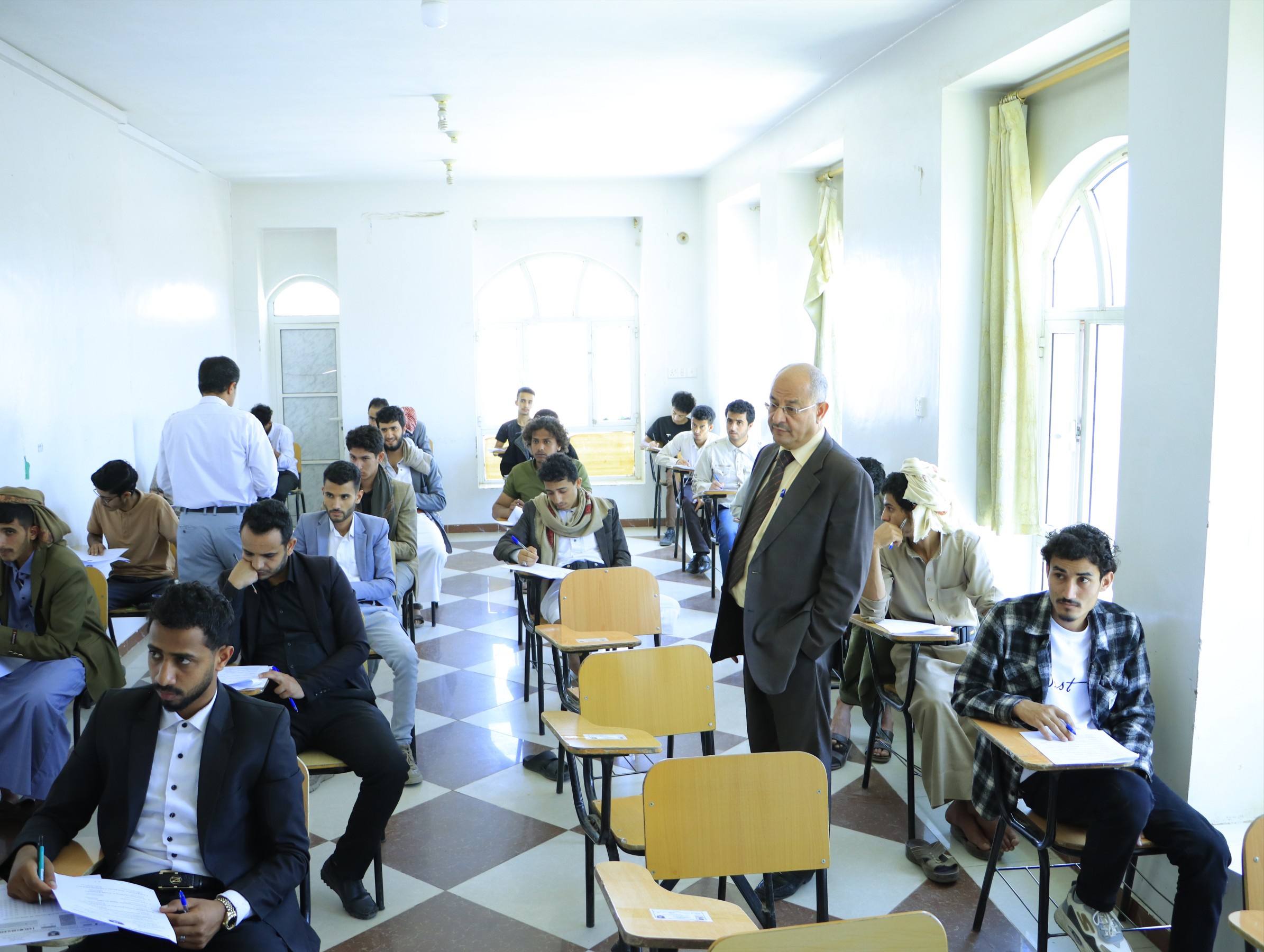 امتحانات الفصل الدراسي الثاني - طلبة المستوى الأول جامعة الناصر للعام الجامعي 2025 - 2026