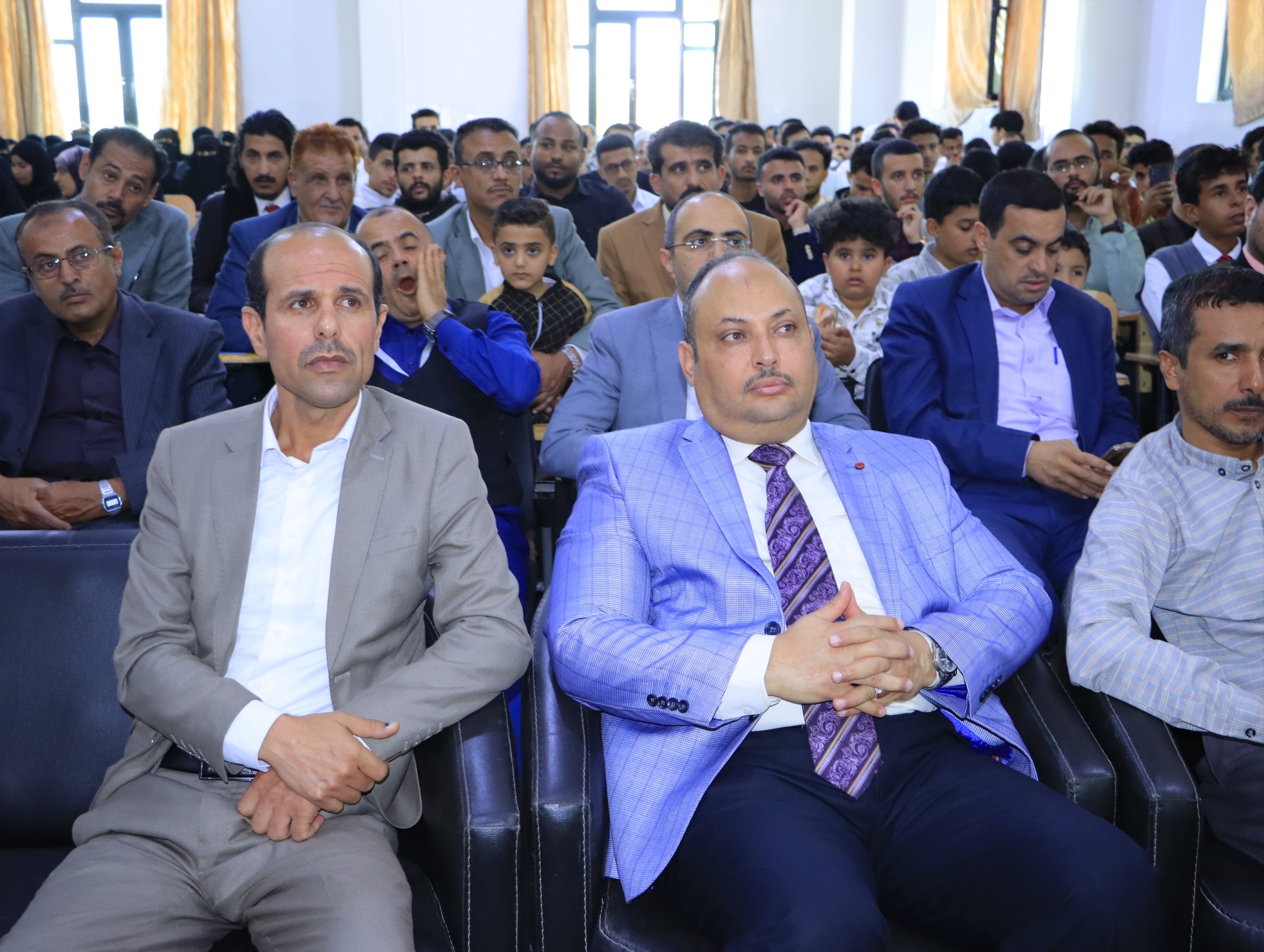 مشاريع طلاب الصيدلة والمختبرات والتمريض والتغذية العلاجية في جامعة الناصر