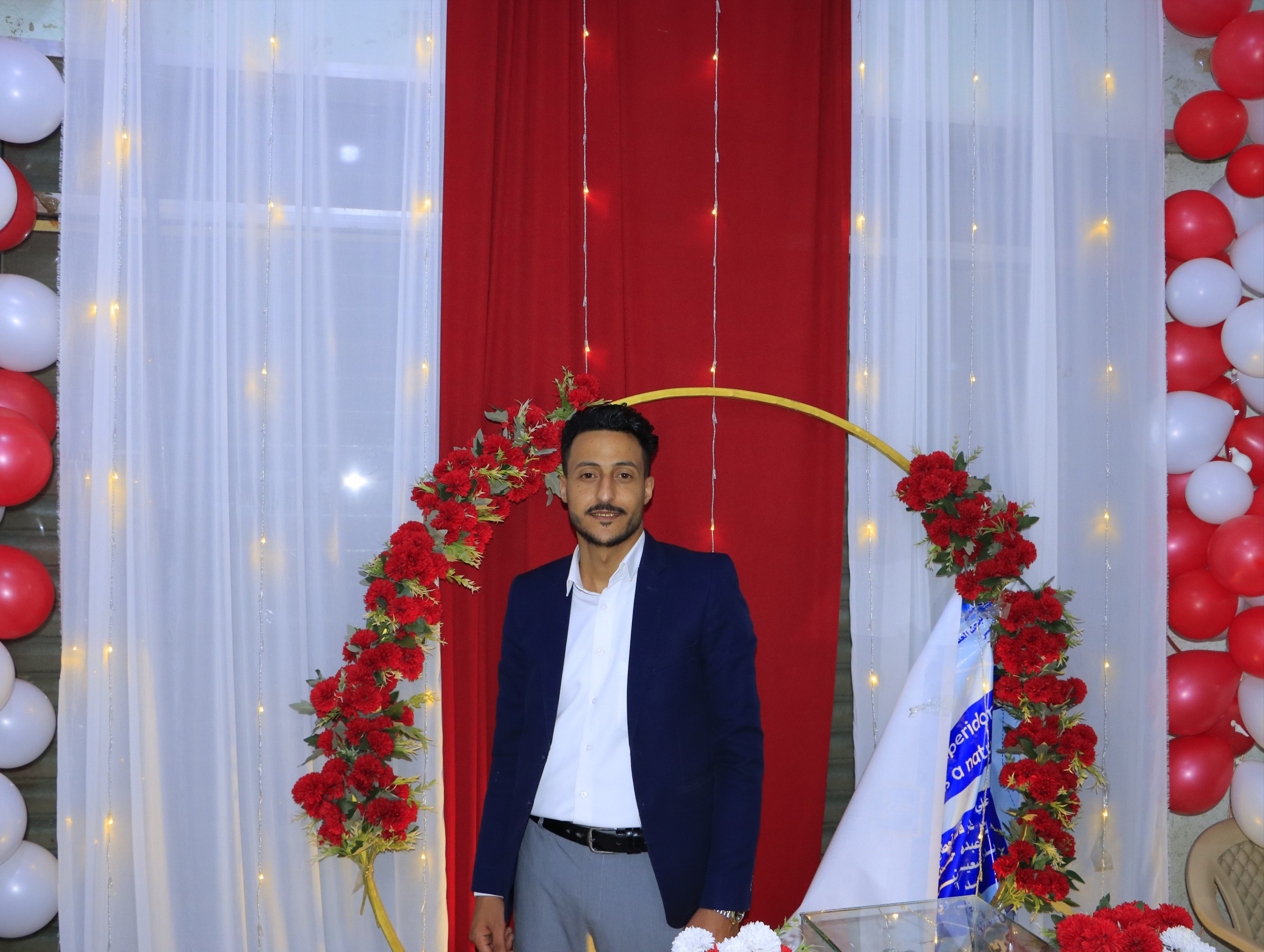 مشاريع طلاب الصيدلة والمختبرات والتمريض والتغذية العلاجية في جامعة الناصر