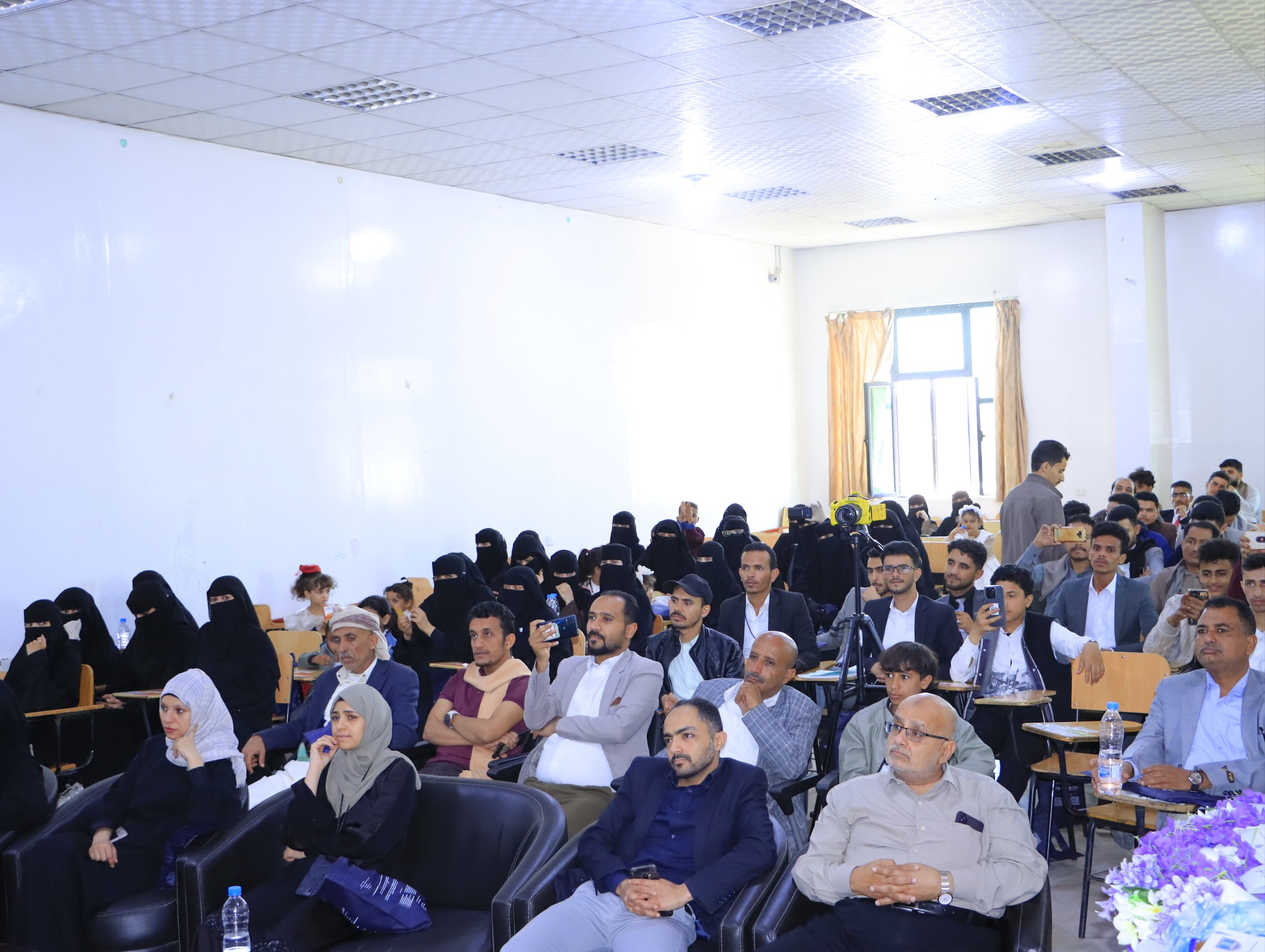 المؤتمر العلمي الخامس عشر بكلية العلوم الطبية لمناقشة ابحاث التخرج للعام 2025 - 2026